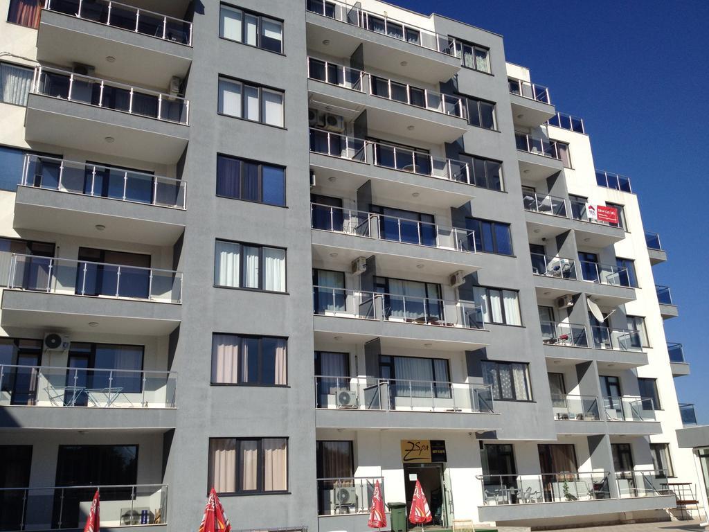 Apartments Yalta โกลเดน แซนส์ ภายนอก รูปภาพ