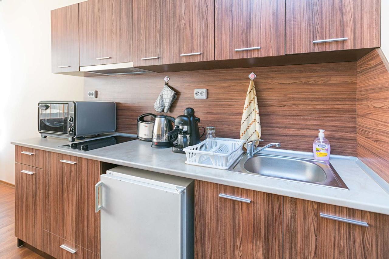 Apartments Yalta โกลเดน แซนส์ ภายนอก รูปภาพ